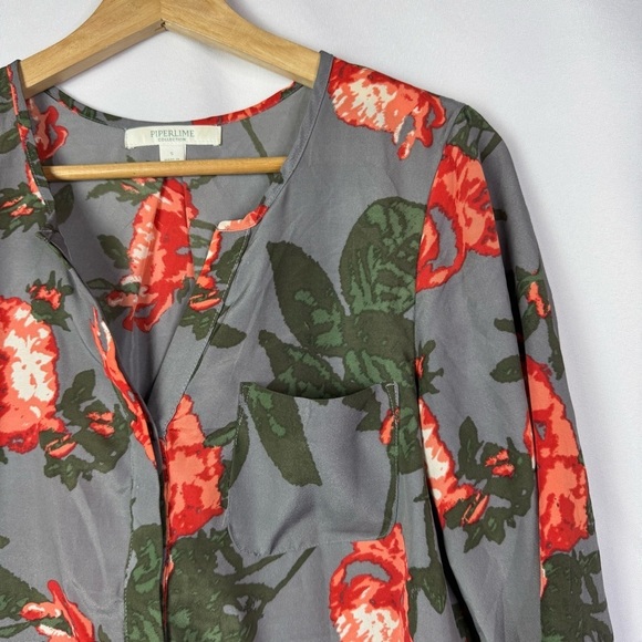 Boutique Piperlime Gray Floral Popover Long Sleeve Blouse S - Picture 3 of 4
